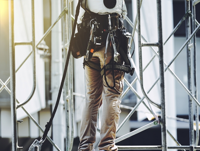 ロープアクセスとは？仕組み・メリット・デメリットを徹底解説！