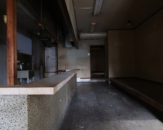 店舗塗装費用をわかりやすく解説！坪単価や内訳、業者の選び方