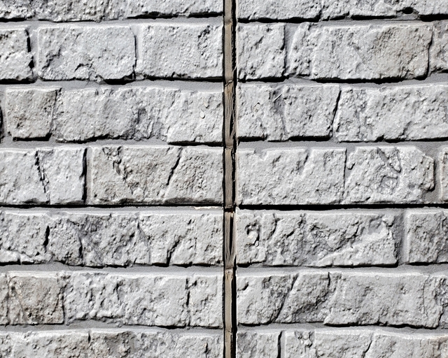 【大阪で外壁塗装を検討中の方必見！】外壁コーキングとは？役割や種類、打ち替え時期まで徹底解説