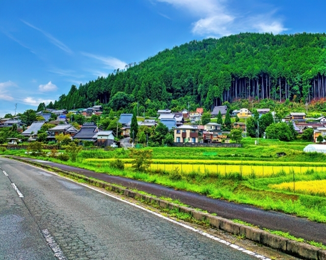 屋根材の種類と特徴を徹底比較！あなたにぴったりの屋根材を見つけよう