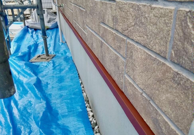 【大阪】外壁塗装塗料の飛散距離はどこまで？隣家・車への影響