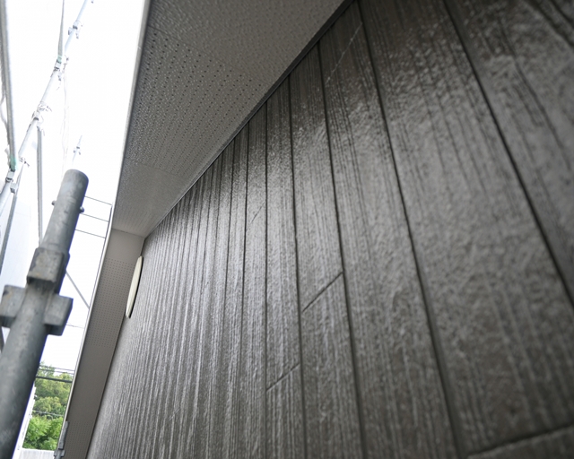 外壁塗装の艶ありと艶なし徹底比較！後悔しない選び方とポイント