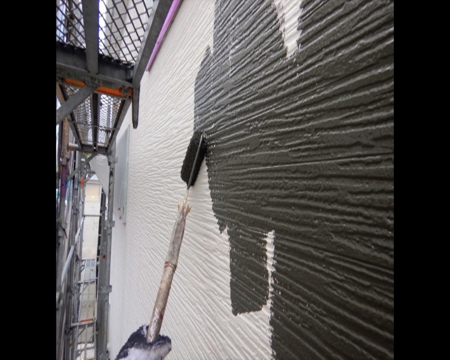 ウレタン塗装の耐久性は？メリット・デメリットと選び方を解説