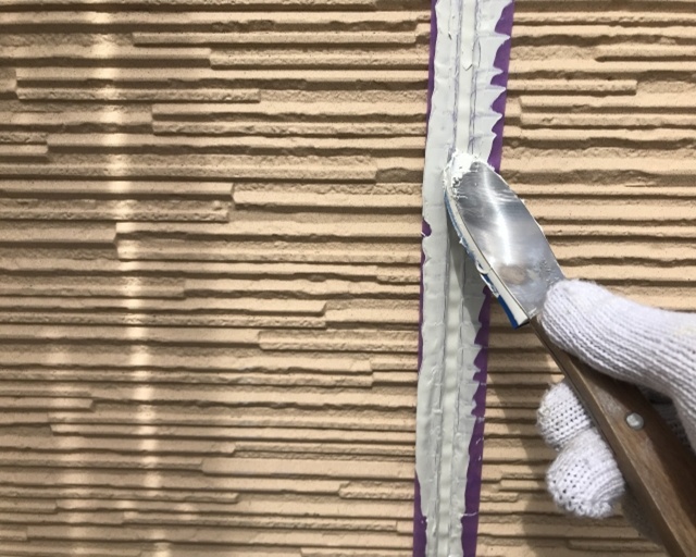 コーキングヘラの使い方をマスター！DIYで完璧に仕上げる方法