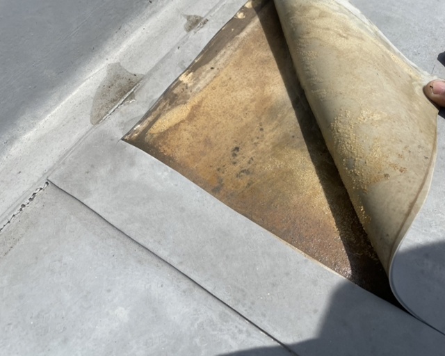 シート防水からウレタン防水へ｜最適な改修方法と費用を徹底解説