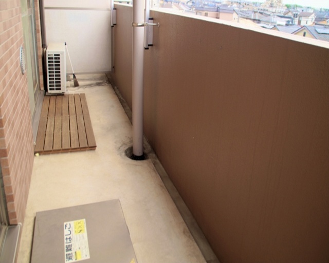 ベランダのコンクリート防水ガイド｜失敗しない防水方法、費用、業者選びの全知識