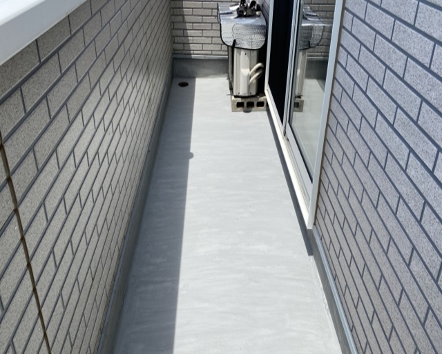 【劣化サインと対策】ベランダ・バルコニーの防水工事とメンテナンス周期を徹底解説