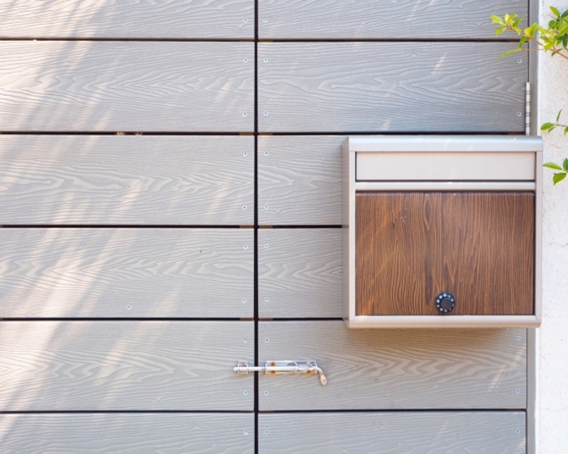 白い外壁の汚れ掃除術！自分で落とす方法とプロが教える汚れ対策