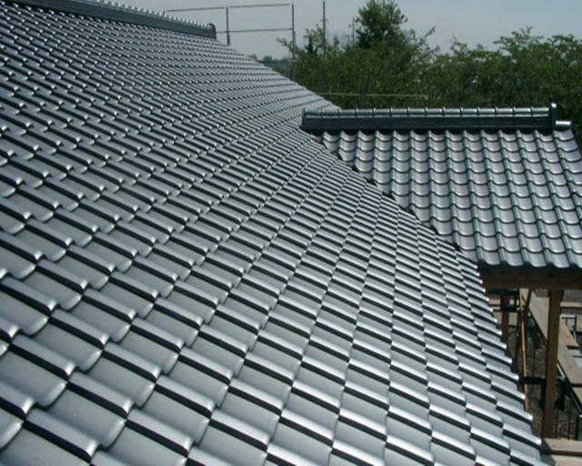 石州瓦の色と種類を徹底解説！屋根リフォームにおすすめの理由とは？